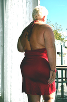 Princess Peachy. Sexy Red Dress Free Pic 12