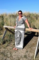 Cheeky Dee. Naked at the beach Free Pic 1