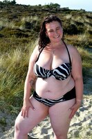 Cheeky Dee. Naked at the beach Free Pic 15