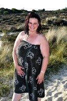 Cheeky Dee. Naked at the beach Free Pic 20