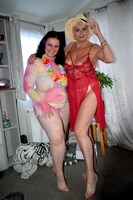 Cheeky Dee. Posing with Dimonty Free Pic 11