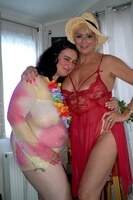 Cheeky Dee. Posing with Dimonty Free Pic 12