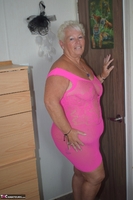 Princess Peachy. Dressed In Pink Free Pic 2