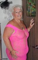 Princess Peachy. Dressed In Pink Free Pic 3
