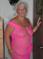 Princess Peachy. Dressed In Pink Free Pic 5