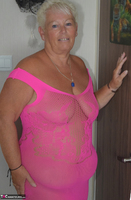 Princess Peachy. Dressed In Pink Free Pic 6