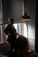 Princess Peachy. Moody Peaches Free Pic 1