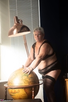 Princess Peachy. Moody Peaches Free Pic 6