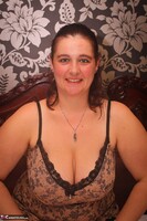 Cheeky Dee. Hotel Photo Shoot Free Pic 2