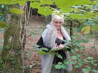 Sparkle. Flashing In The Woods Free Pic 7