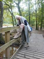 Sparkle. Flashing In The Woods Free Pic 12