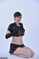 Hot Milf. Wet Look Gloves Free Pic 3