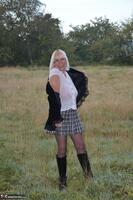 Barby Slut. Outdoor In Tights Free Pic 3