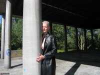 Tiffany Pearl. Hotel Leather Free Pic 5