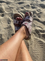 Sweet Susi. New Bikini's On The Beach Free Pic 15