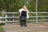 Lexie Cummings. Flashing On The Bridge Free Pic 1