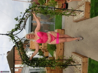 Barby. Barby Pink In The Garden Free Pic 2