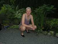 Tiffany Pearl. Garden Stripper Free Pic 1