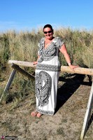 Phillipas Ladies. Bikini Beach Babes Free Pic 1