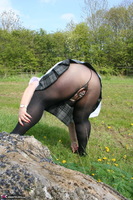 Lexie Cummings. Flashing In The Field Free Pic 9