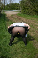 Lexie Cummings. Flashing In The Field Free Pic 14