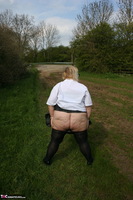 Lexie Cummings. Flashing In The Field Free Pic 19