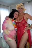 Phillipas Ladies. Cheeky Dee & Dimonty Free Pic 12