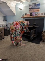 Layla Bird. Farmhouse Fun Free Pic 5