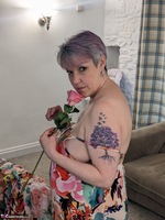 Layla Bird. Farmhouse Fun Free Pic 9