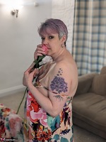 Layla Bird. Farmhouse Fun Free Pic 10