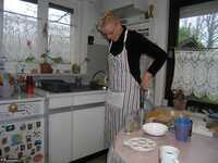 Tiffany Pearl. Dishes Free Pic 1