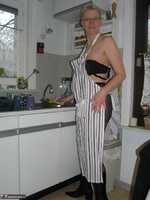 Tiffany Pearl. Dishes Free Pic 11