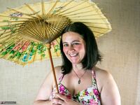 Cheeky Dee. Cheeky Dee shows off her fantastic tits Free Pic 1