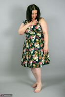 Cheeky Dee. Cheeky Dee shows off her fantastic tits Free Pic 15