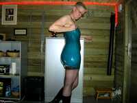 Tiffany Pearl. Blue Latex Free Pic 3
