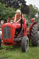 Dimonty. Down On The Farm Free Pic 11