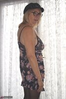 Phillipas Ladies. An Elegant Gilf Free Pic 7