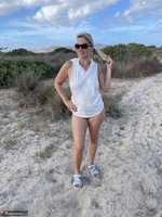 Sweet Susi. Exhibitionist In Greece Free Pic 1