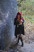 Barby Slut. Flashing In The Park Free Pic 5