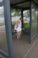 Lexie Cummings. Flashing In The Bus Shelter Free Pic 1