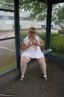 Lexie Cummings. Flashing In The Bus Shelter Free Pic 2