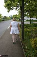 Lexie Cummings. Flashing In The Bus Shelter Free Pic 17