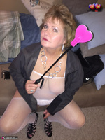 Busty Bliss. Bad As I Wanna Be Free Pic 15