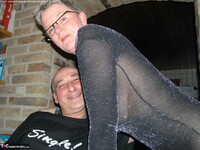 Tiffany Pearl. Facial Pt1 Free Pic 9