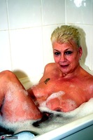 Dimonty. Bath Free Pic 11