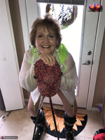 Busty Bliss. Busty Granny Bliss Hits The Slopes Free Pic 14