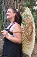 Cheeky Dee. Cheeky Dee Gets Naked in the Woods Free Pic 7