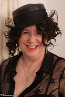 Dirty Doctor. Auntie Trisha's New Hat Pt1 Free Pic 1