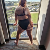 Kari Belle. Animal Print  Free Pic 12