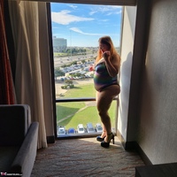 Kari Belle. Flashes of Heat Free Pic 5